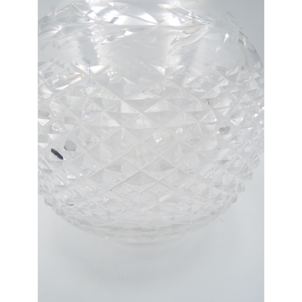 #68 - Waterford Glendore Clear Crystal Diamond Cut Laurel Leaf Etched Round Vase - Picture 2 of 3